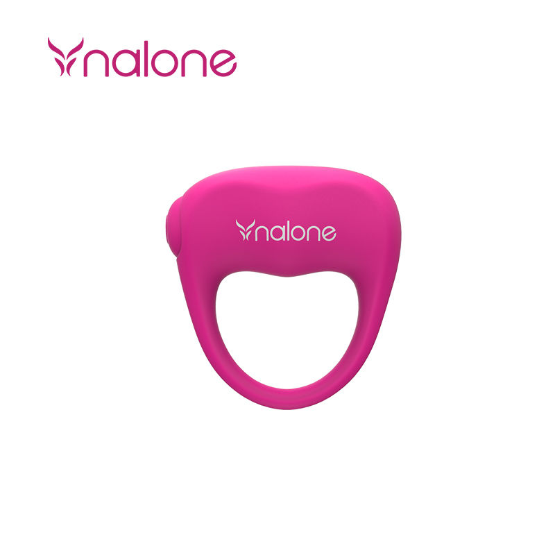 Imagen que nos facilita NALONE de su producto erótico NALONE - VIBRATING LOVE ANILLO VIBRADOR ROSA para nuestra categoría "JUGUETES BIENESTAR |Juguetes para Hombres|Accesorios para el pene|Anillos Pene|Anillos con Vibración".