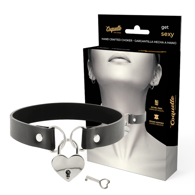 Imagen que nos facilita COQUETTE ACCESSORIES de su producto erótico COQUETTE CHIC DESIRE - COLLAR CUERO VEGANO ACCESORIO CORAZÓN CON LLAVE para nuestra categoría "BDSM & BONDAGE |Bondage|Collares".