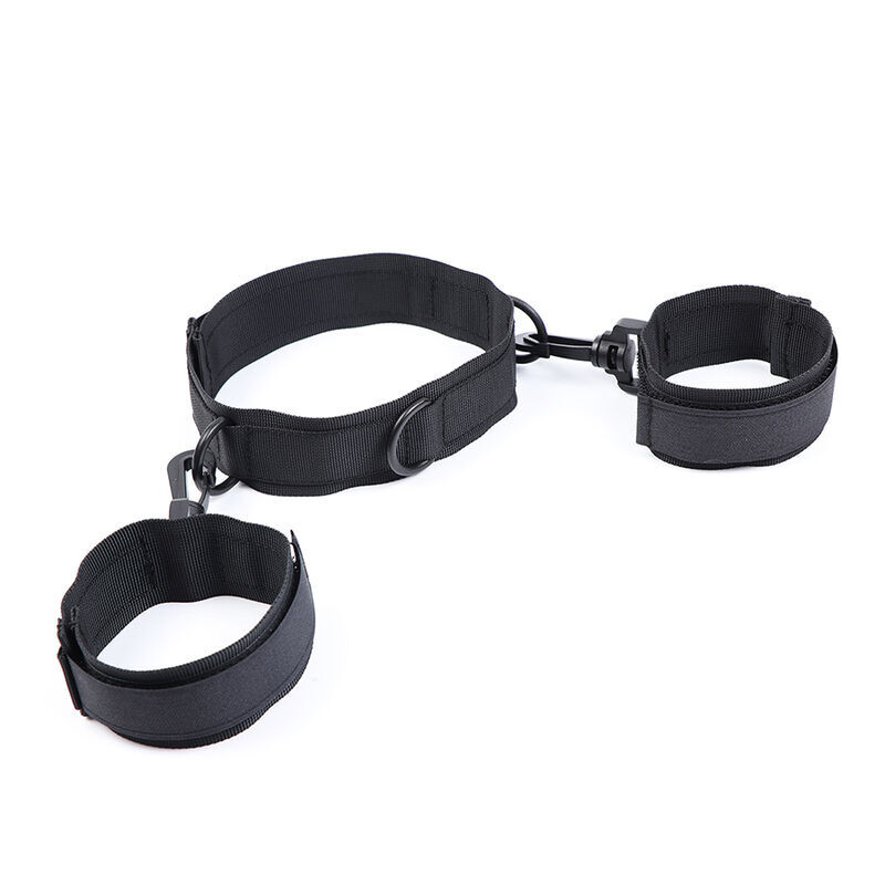 Imagen que nos facilita OHMAMA FETISH de su producto erótico OHMAMA FETISH - ESPOSAS Y COLLAR DE NYLON para nuestra categoría "BDSM & BONDAGE |Bondage|Esposas de fijación".