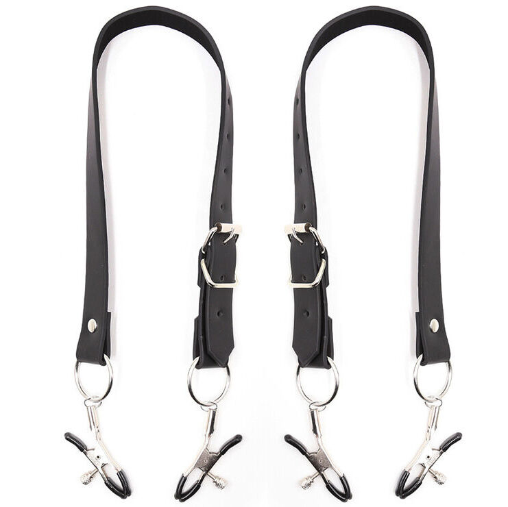 Imagen que nos facilita OHMAMA FETISH de su producto erótico OHMAMA FETISH - PINZAS CLITORIS CON CORREAS PIERNAS para nuestra categoría "BDSM & BONDAGE |Artículos BDSM|Pinzas Pezones BDSM".