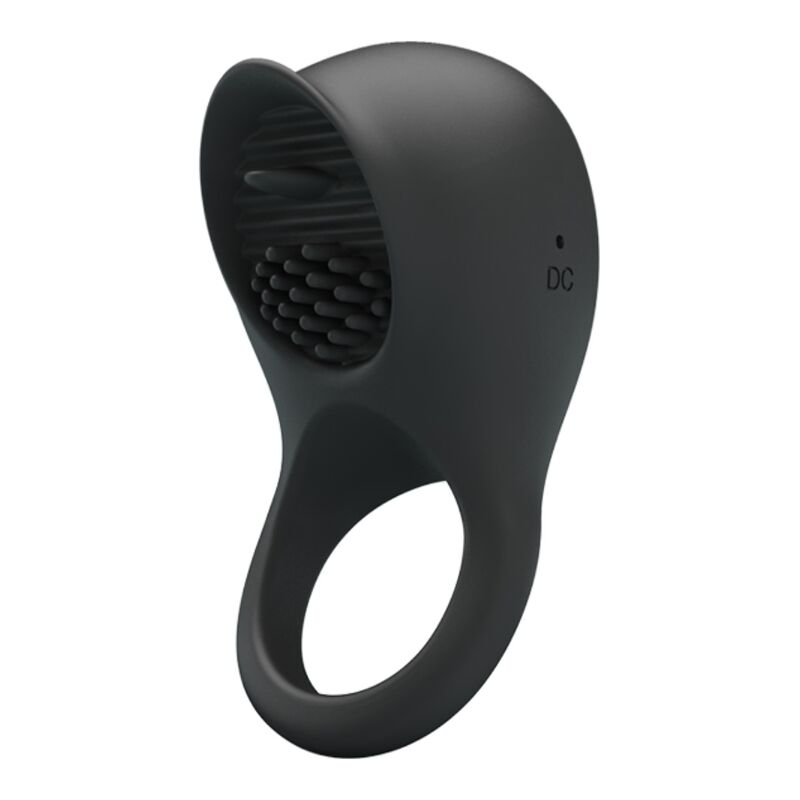 Imagen que nos facilita PRETTY LOVE MALE de su producto erótico PRETTY LOVE - ANILLO VIBRADOR PARA PENE CON LENGUA NEGRO para nuestra categoría "JUGUETES BIENESTAR |Juguetes para Hombres|Accesorios para el pene|Anillos Pene|Anillos con Vibración".