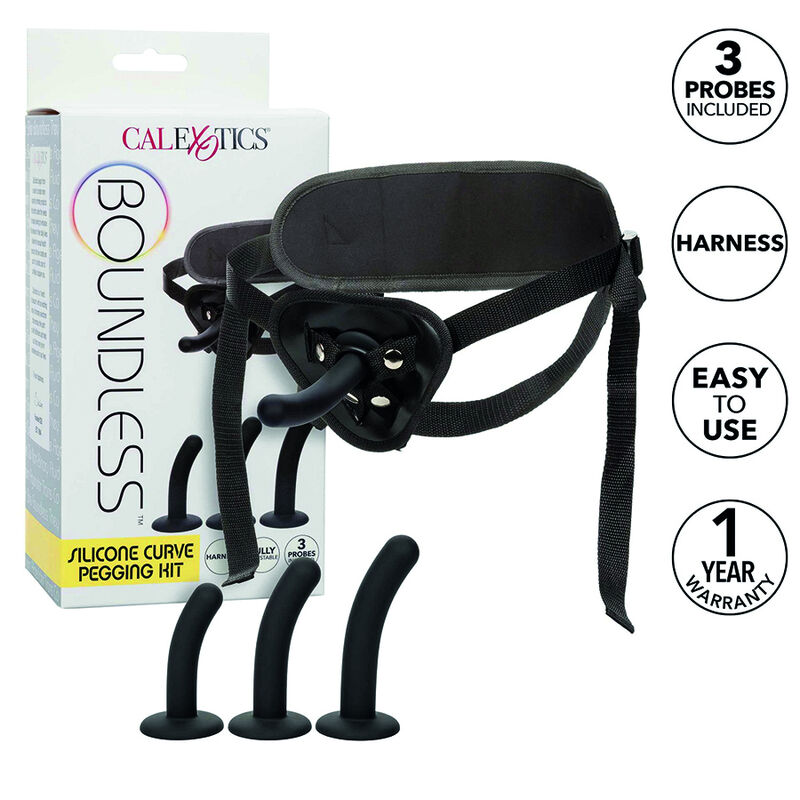 Imagen que nos facilita CALEXOTICS de su producto erótico CALEXOTICS - BOUNDLESS KIT ARNÉS SILICONA CURVADO para nuestra categoría "JUGUETES BIENESTAR |Arneses|Complementos Arneses".