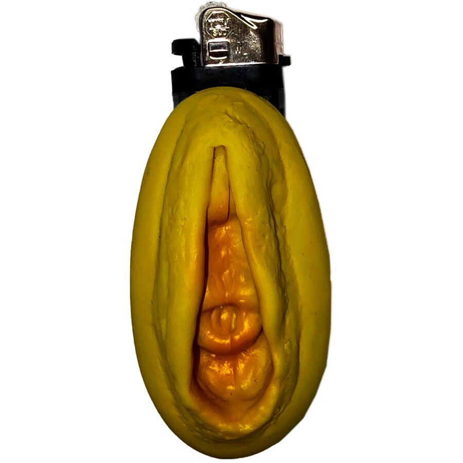 Imagen que nos facilita DIABLO PICANTE de su producto erótico DIABLO PICANTE - MECHERO VAGINA DORADO para nuestra categoría "ARTÍCULOS VARIOS|Articulos divertidos|Mecheros".