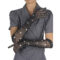 Imagen que nos facilita SUBBLIME ACCESORIES de su producto erótico SUBBLIME - 957469 GUANTES TRANSPARENTES CON BRILLO NEGRO S/M para nuestra categoría "MODA & LENCERÍA|Lencería Mujer|Accesorios|Guantes para lencería".