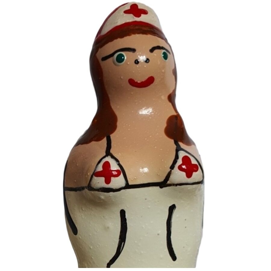 Imagen que nos facilita CONDOMERIE de su producto erótico CONDOMERIE - PRESERVATIVO DECORATIVO PINTADO A MANO ENFERMERA MORENA para nuestra categoría "PRESERVATIVOS |Preservativos Divertidos".