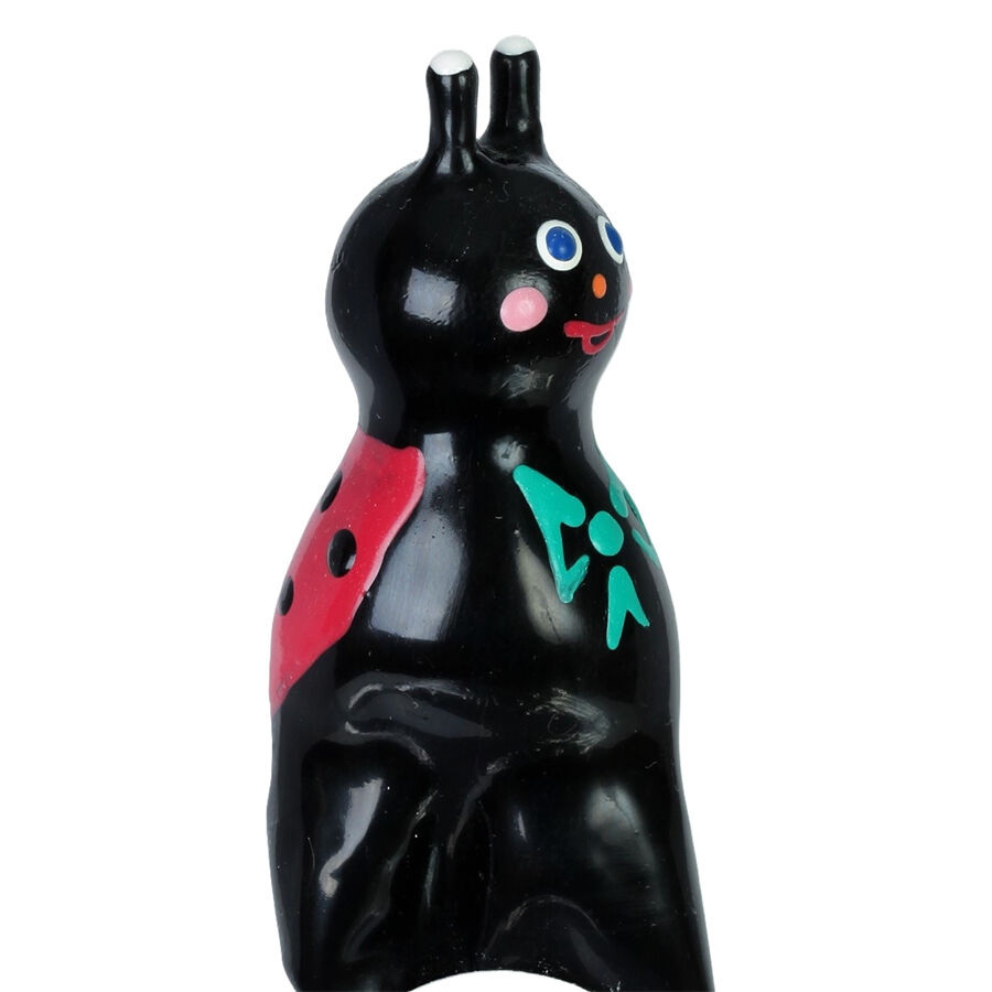 Imagen que nos facilita CONDOMERIE de su producto erótico CONDOMERIE - PRESERVATIVO DECORATIVO PINTADO A MANO MARIQUITA MODELO XL para nuestra categoría "PRESERVATIVOS |Preservativos Divertidos".