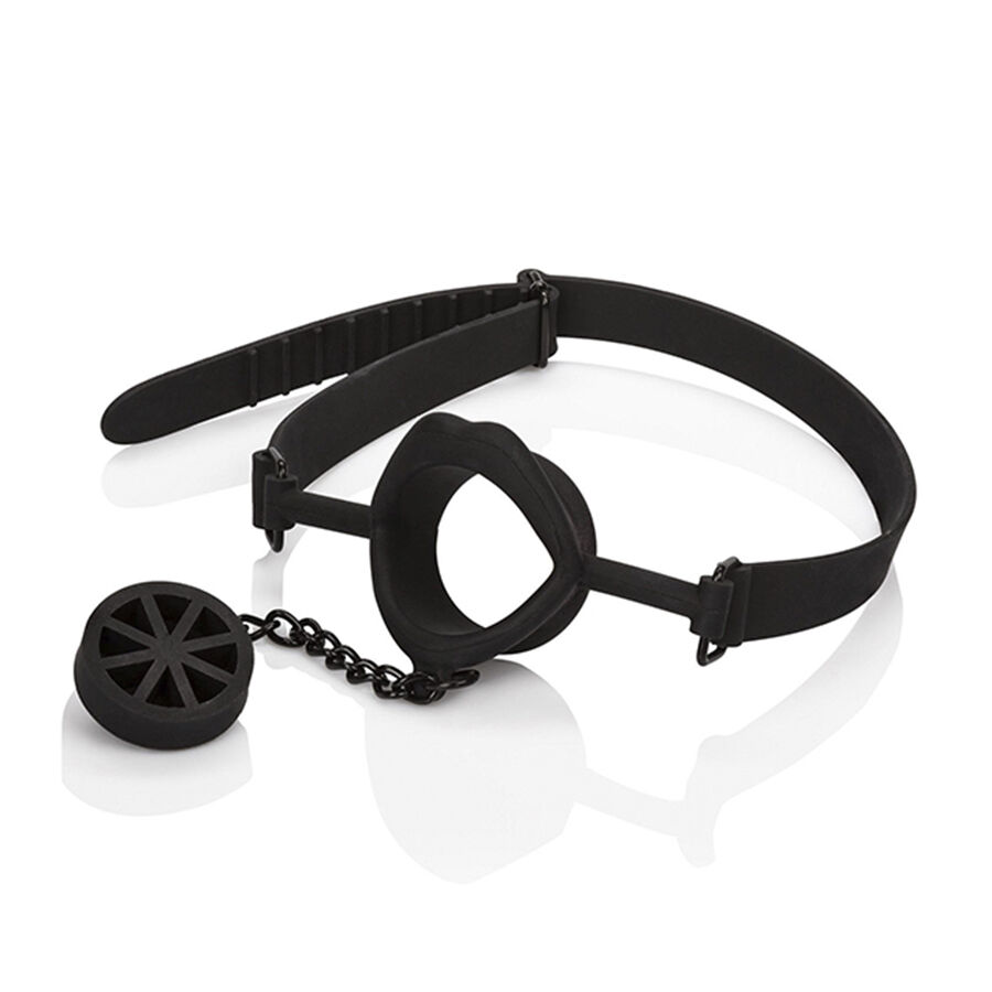 Imagen que nos facilita CALEXOTICS de su producto erótico CALEXOTICS - SCANDAL MORDAZA CON TAPÓN DE SILICONA NEGRO para nuestra categoría "BDSM & BONDAGE |Bondage|Mordazas".