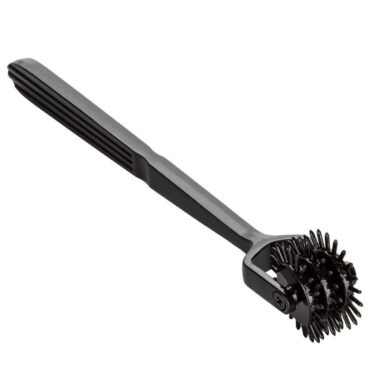 La marca CALEXOTICS nos facilita esta imagen de su producto CALEXOTICS - SCANDAL TRIPLE RUEDA DEL PLACER para nuestro catálogo.