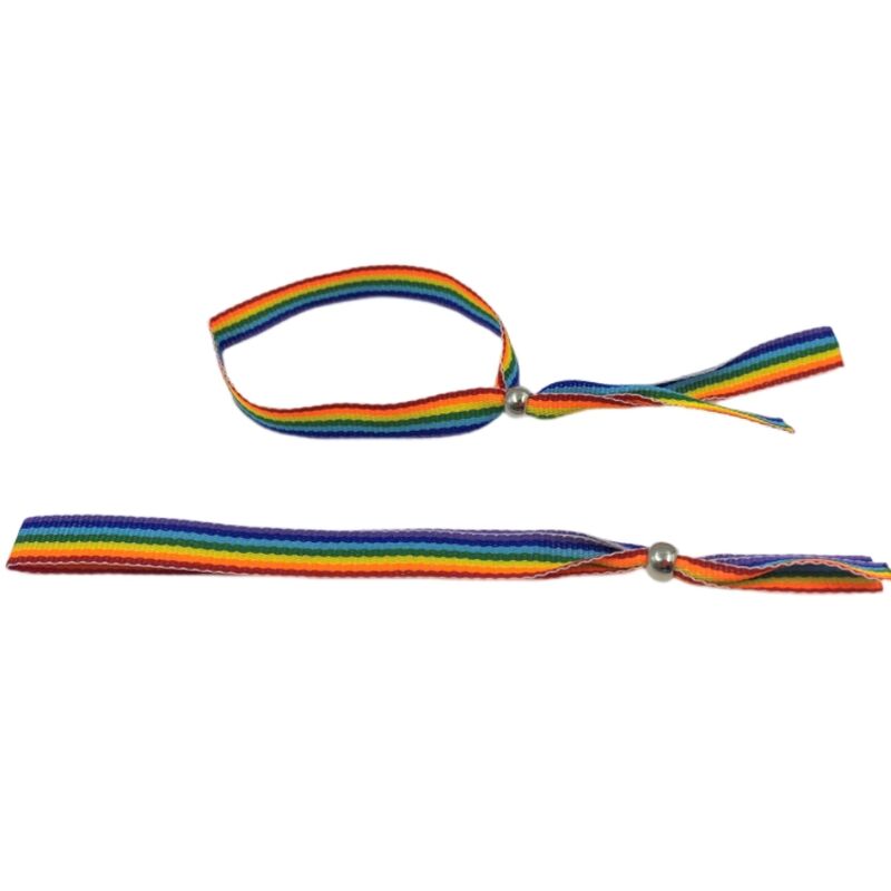 La marca PRIDE nos facilita esta imagen de su producto PRIDE - PULSERA BOLITA PLATEADA BANDERA LGBT para nuestro catálogo.