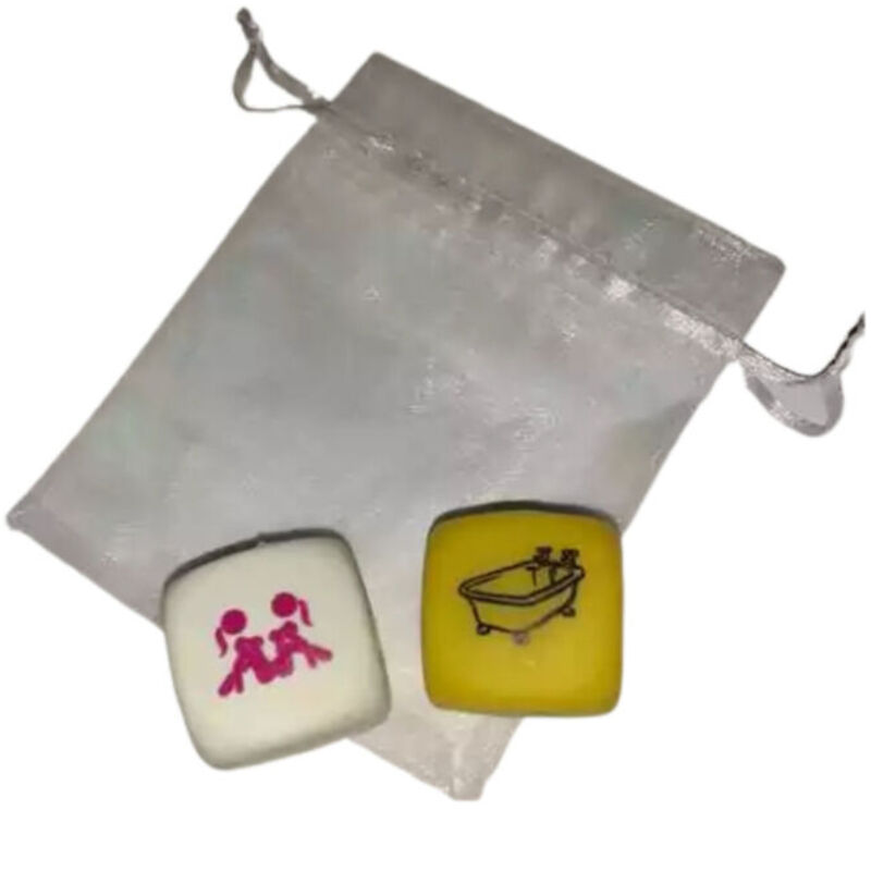 La marca DIABLO PICANTE nos facilita esta imagen de su producto DIABLO PICANTE - 2 DADOS KAMASUTRA CHICAS POSTURA + LUGAR para nuestro catálogo.