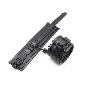 La marca OHMAMA FETISH nos facilita esta imagen de su producto OHMAMA FETISH - RESTRICCIONES PARA LAS MUÑECAS para nuestro catálogo.