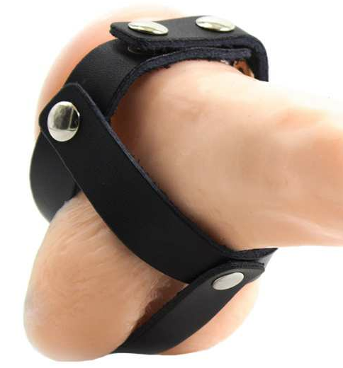 La marca OHMAMA FETISH nos facilita esta imagen de su producto OHMAMA FETISH - FUNDA CUERO DE CASTIDAD PARA TESTÍCULOS para nuestro catálogo.