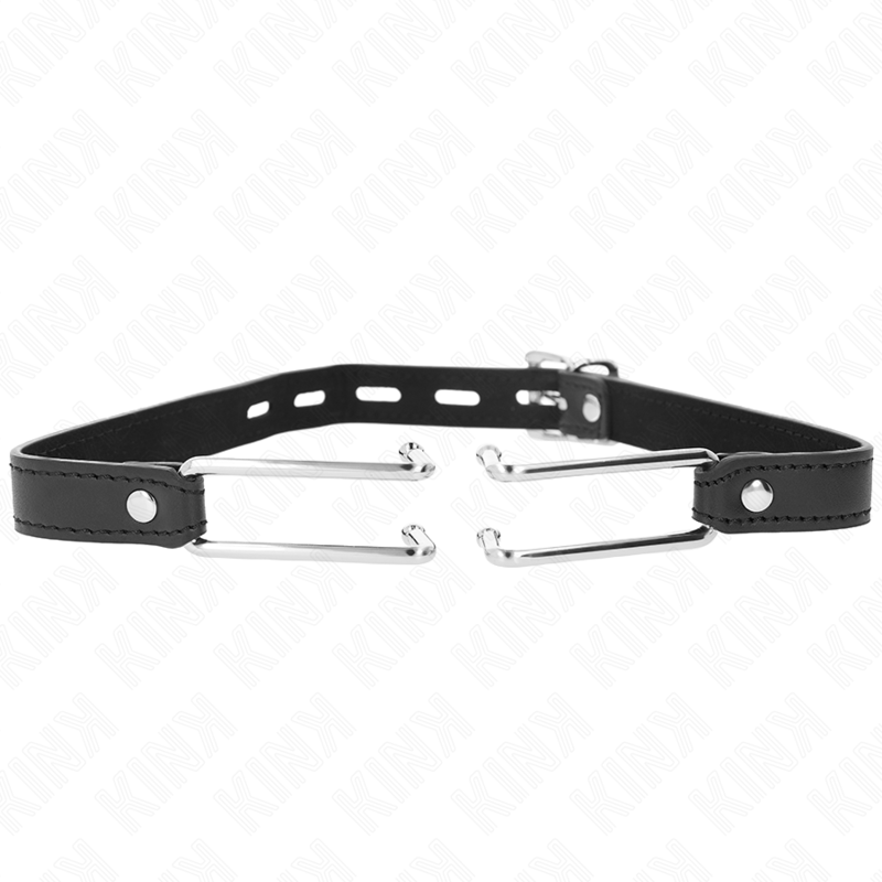 La marca KINK COLLAR & GAG nos facilita esta imagen de su producto KINK - MORDAZA GANCHO DE METAL 11.5 CM CON CORREA DE POLIPIEL AJUSTABLE 39-58 CM X 2 CM para nuestro catálogo.