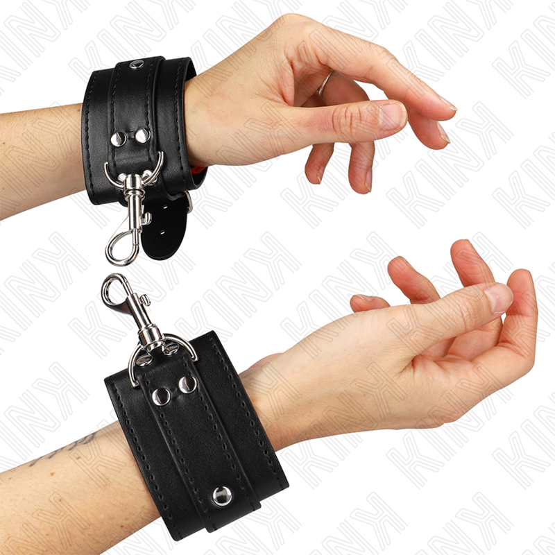 La marca KINK WRIST RESTRAINT nos facilita esta imagen de su producto KINK - MUÑEQUERAS ESTILO MAZMORRA CON CERRADURA NEGRO AJUSTABLE 21-28 CM X 5.5 CM para nuestro catálogo.