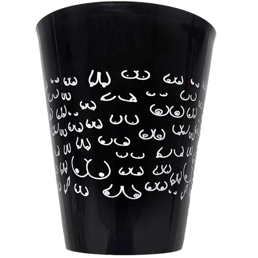 La marca DIABLO PICANTE nos facilita esta imagen de su producto DIABLO PICANTE - VASO NEGRO 500 ML CON TETAS BLANCAS para nuestro catálogo.